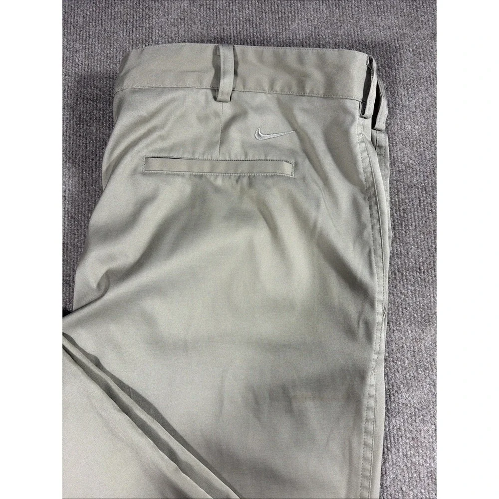 Nike Dri-FIT Golf Pants Men's Size 38X30 Khaki Chino Stretch Performance